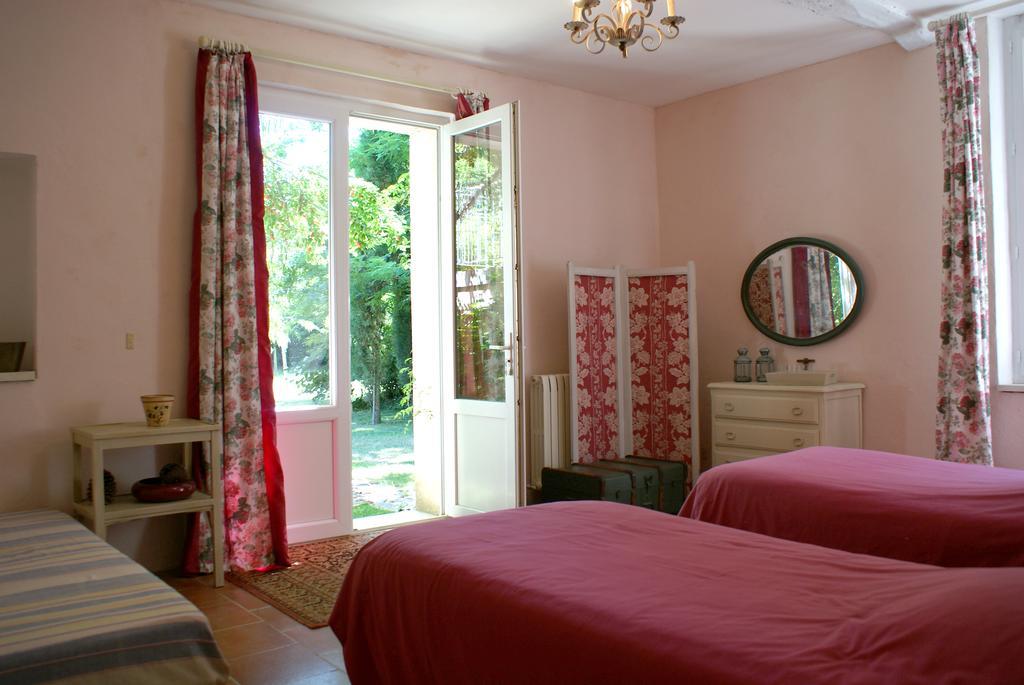 Chateau De Grenier Bed and Breakfast Saint-Léger Kamer foto