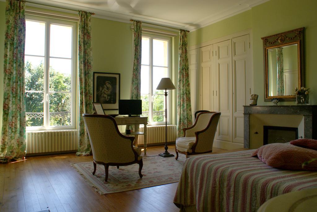 Chateau De Grenier Bed and Breakfast Saint-Léger Kamer foto