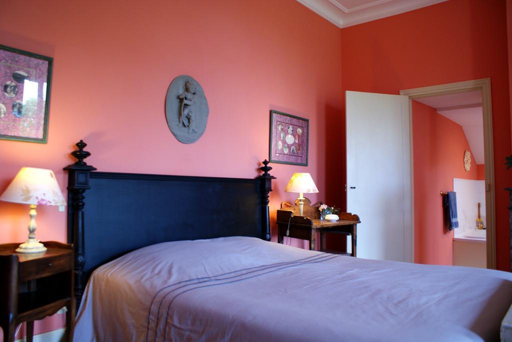 Chateau De Grenier Bed and Breakfast Saint-Léger Buitenkant foto