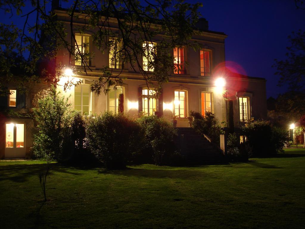 Chateau De Grenier Bed and Breakfast Saint-Léger Buitenkant foto