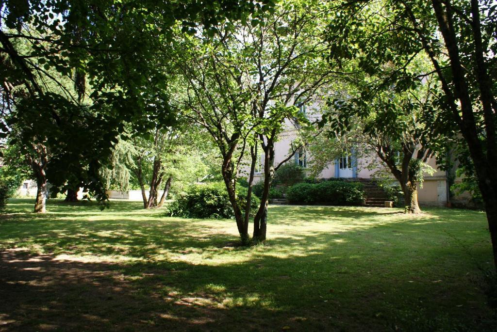 Chateau De Grenier Bed and Breakfast Saint-Léger Buitenkant foto